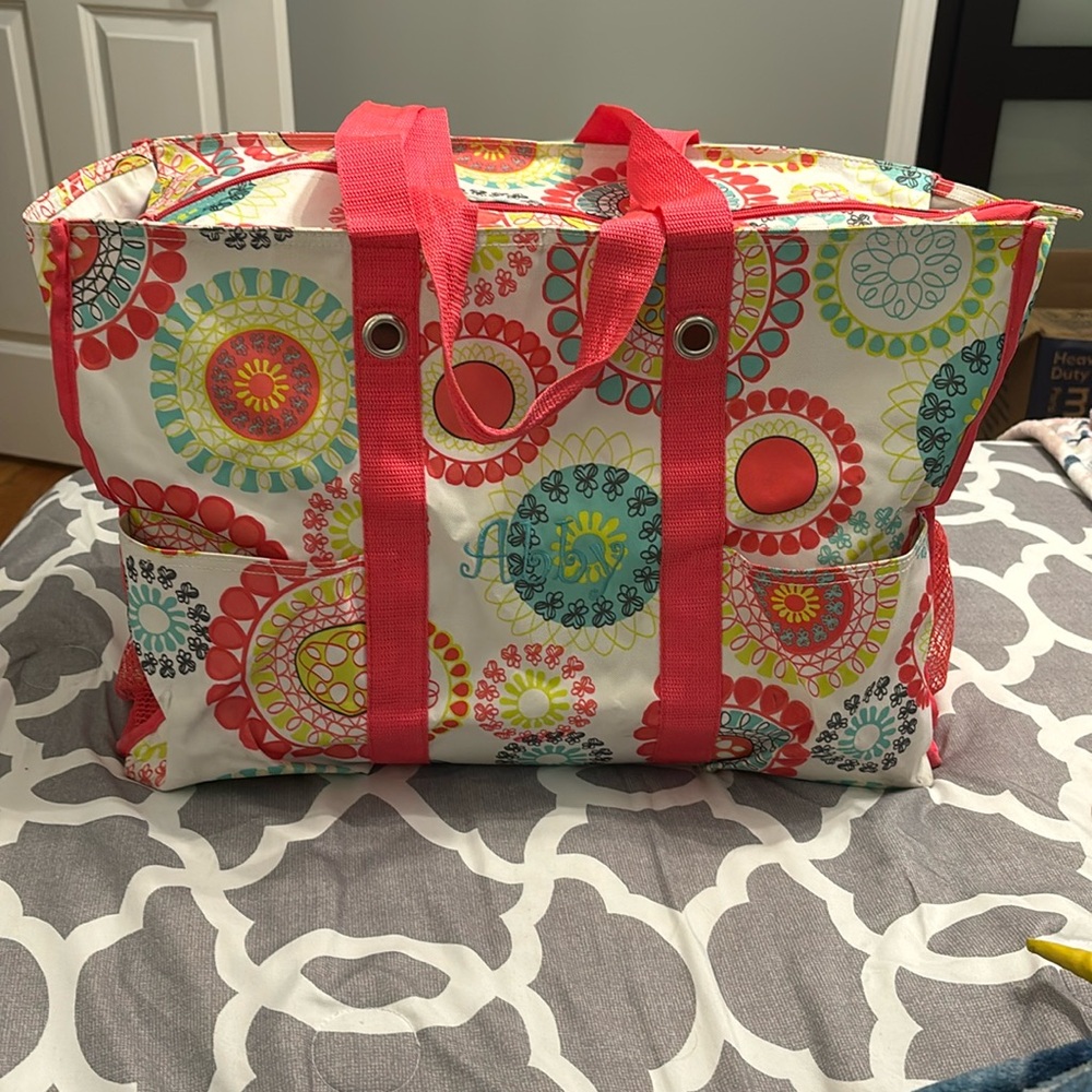 “Abby” thirty-one bag